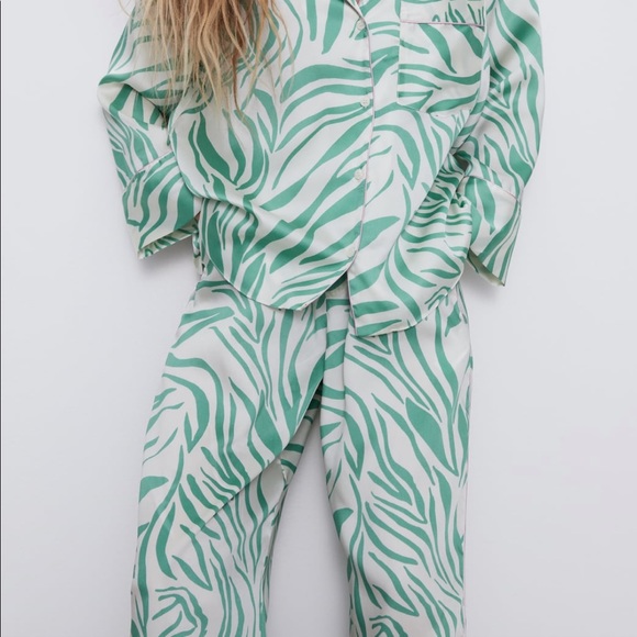 ZARA BNWT Pajama Style Lounge Wear 2pc Coord Set - Picture 9 of 14